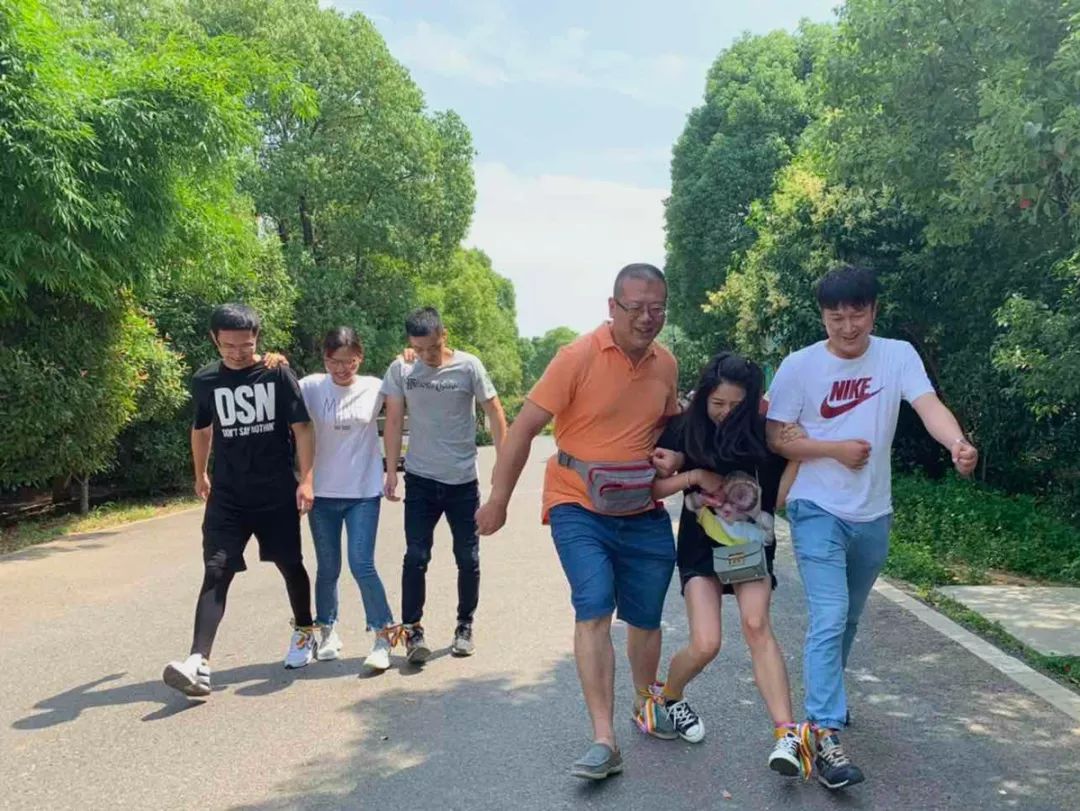 suncitygroup团建 | 打卡后官湖湿地公园，顶住高温出来烧烤的都是真爱呀~